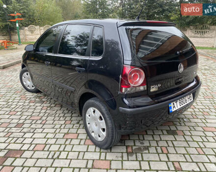 Черный Фольксваген Поло, объемом двигателя 1.39 л и пробегом 145 тыс. км за 3800 $, фото 3 на Automoto.ua