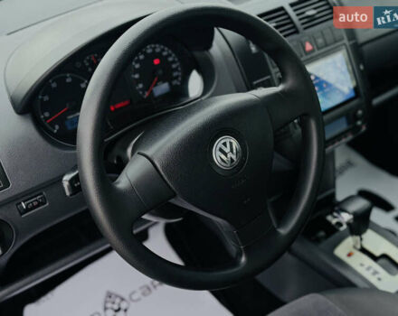 Черный Фольксваген Поло, объемом двигателя 1.6 л и пробегом 147 тыс. км за 6799 $, фото 46 на Automoto.ua