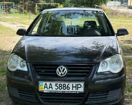 Черный Фольксваген Поло, объемом двигателя 1.4 л и пробегом 217 тыс. км за 3999 $, фото 6 на Automoto.ua