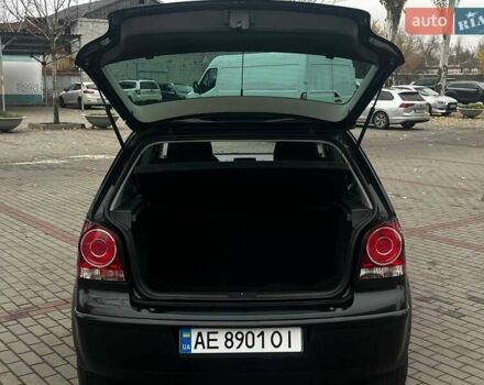 Черный Фольксваген Поло, объемом двигателя 1.4 л и пробегом 214 тыс. км за 5200 $, фото 12 на Automoto.ua