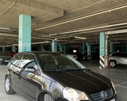 Черный Фольксваген Поло, объемом двигателя 1.2 л и пробегом 270 тыс. км за 4200 $, фото 2 на Automoto.ua