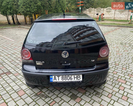 Черный Фольксваген Поло, объемом двигателя 1.39 л и пробегом 145 тыс. км за 3800 $, фото 2 на Automoto.ua