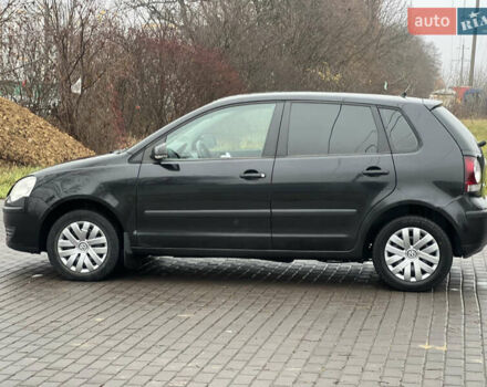 Черный Фольксваген Поло, объемом двигателя 1.39 л и пробегом 136 тыс. км за 5900 $, фото 5 на Automoto.ua