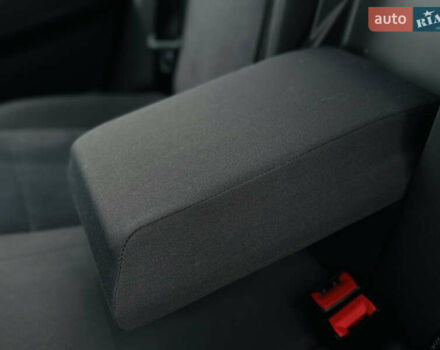 Черный Фольксваген Поло, объемом двигателя 1.6 л и пробегом 147 тыс. км за 6799 $, фото 90 на Automoto.ua