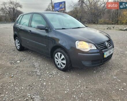 Черный Фольксваген Поло, объемом двигателя 1.4 л и пробегом 220 тыс. км за 3700 $, фото 1 на Automoto.ua