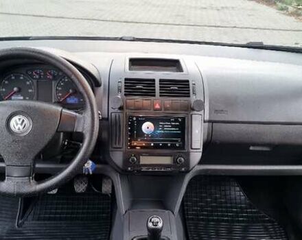 Черный Фольксваген Поло, объемом двигателя 1.6 л и пробегом 182 тыс. км за 5750 $, фото 10 на Automoto.ua