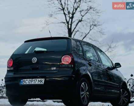 Черный Фольксваген Поло, объемом двигателя 1.6 л и пробегом 147 тыс. км за 6799 $, фото 27 на Automoto.ua