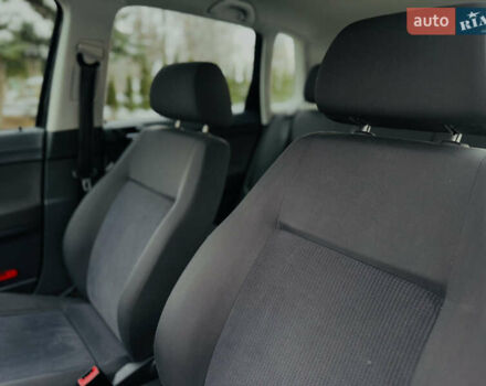 Черный Фольксваген Поло, объемом двигателя 1.6 л и пробегом 147 тыс. км за 6799 $, фото 42 на Automoto.ua