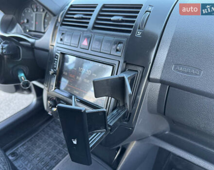 Чорний Фольксваген Поло, об'ємом двигуна 1.6 л та пробігом 214 тис. км за 6750 $, фото 13 на Automoto.ua