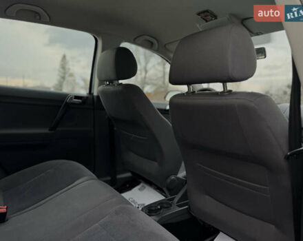 Черный Фольксваген Поло, объемом двигателя 1.6 л и пробегом 147 тыс. км за 6799 $, фото 83 на Automoto.ua