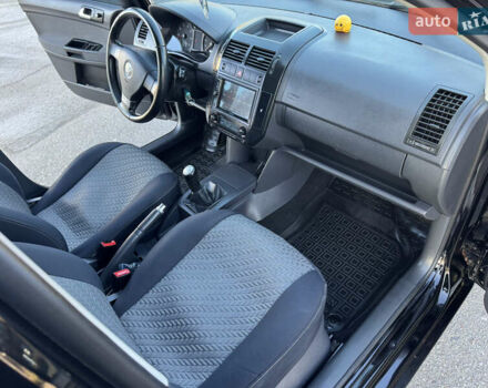 Чорний Фольксваген Поло, об'ємом двигуна 1.6 л та пробігом 214 тис. км за 6750 $, фото 16 на Automoto.ua