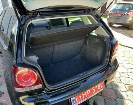 Черный Фольксваген Поло, объемом двигателя 1.6 л и пробегом 133 тыс. км за 5900 $, фото 17 на Automoto.ua