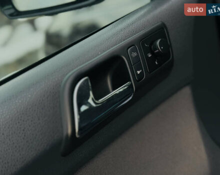 Черный Фольксваген Поло, объемом двигателя 1.6 л и пробегом 147 тыс. км за 6799 $, фото 40 на Automoto.ua