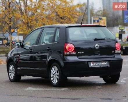 Черный Фольксваген Поло, объемом двигателя 1.4 л и пробегом 168 тыс. км за 5200 $, фото 5 на Automoto.ua