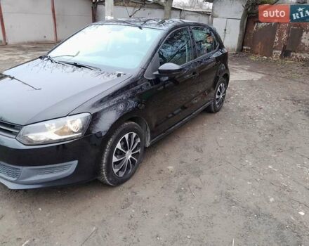 Черный Фольксваген Поло, объемом двигателя 1.2 л и пробегом 106 тыс. км за 5600 $, фото 2 на Automoto.ua