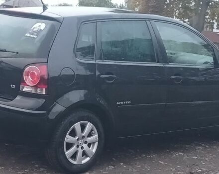 Черный Фольксваген Поло, объемом двигателя 1.2 л и пробегом 225 тыс. км за 4000 $, фото 3 на Automoto.ua