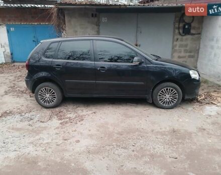 Черный Фольксваген Поло, объемом двигателя 1.4 л и пробегом 180 тыс. км за 4400 $, фото 1 на Automoto.ua