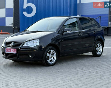 Черный Фольксваген Поло, объемом двигателя 1.4 л и пробегом 189 тыс. км за 5450 $, фото 4 на Automoto.ua