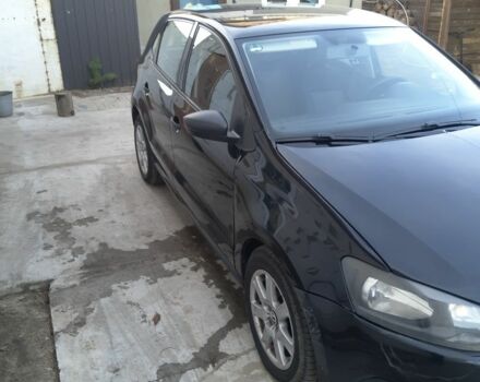 Черный Фольксваген Поло, объемом двигателя 1.2 л и пробегом 240 тыс. км за 4100 $, фото 1 на Automoto.ua