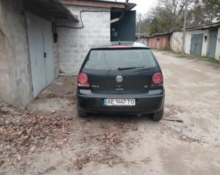 Черный Фольксваген Поло, объемом двигателя 1.4 л и пробегом 180 тыс. км за 4400 $, фото 3 на Automoto.ua