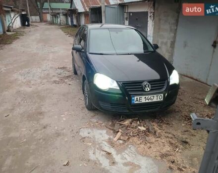 Черный Фольксваген Поло, объемом двигателя 1.4 л и пробегом 180 тыс. км за 4400 $, фото 9 на Automoto.ua