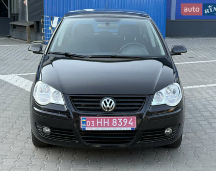 Черный Фольксваген Поло, объемом двигателя 1.4 л и пробегом 189 тыс. км за 5450 $, фото 2 на Automoto.ua