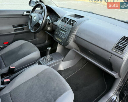 Чорний Фольксваген Поло, об'ємом двигуна 1.4 л та пробігом 189 тис. км за 5350 $, фото 34 на Automoto.ua