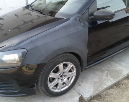 Черный Фольксваген Поло, объемом двигателя 1.2 л и пробегом 240 тыс. км за 4100 $, фото 6 на Automoto.ua