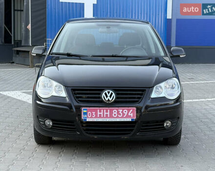 Черный Фольксваген Поло, объемом двигателя 1.4 л и пробегом 189 тыс. км за 5450 $, фото 3 на Automoto.ua