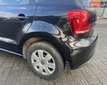 Чорний Фольксваген Поло, об'ємом двигуна 1.39 л та пробігом 73 тис. км за 8100 $, фото 4 на Automoto.ua