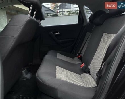 Чорний Фольксваген Поло, об'ємом двигуна 1.4 л та пробігом 242 тис. км за 7450 $, фото 24 на Automoto.ua