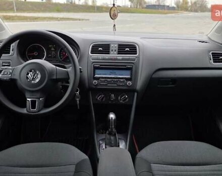 Черный Фольксваген Поло, объемом двигателя 1.6 л и пробегом 178 тыс. км за 7999 $, фото 16 на Automoto.ua
