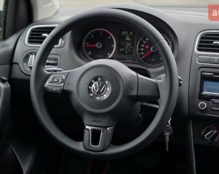 Черный Фольксваген Поло, объемом двигателя 1.6 л и пробегом 178 тыс. км за 7999 $, фото 18 на Automoto.ua