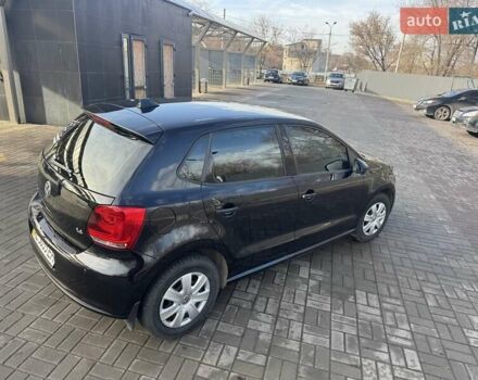 Чорний Фольксваген Поло, об'ємом двигуна 1.39 л та пробігом 73 тис. км за 8100 $, фото 6 на Automoto.ua