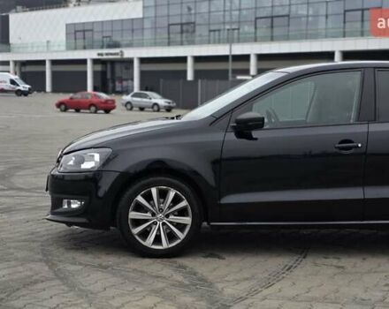 Черный Фольксваген Поло, объемом двигателя 1.6 л и пробегом 178 тыс. км за 7999 $, фото 6 на Automoto.ua