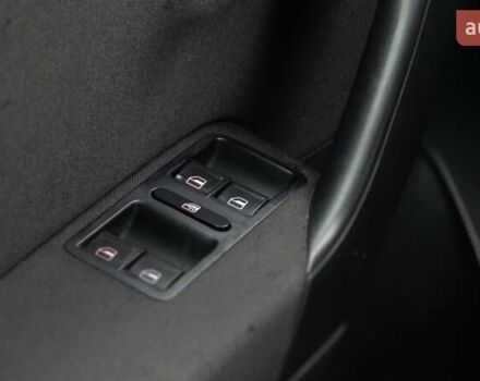 Черный Фольксваген Поло, объемом двигателя 1.6 л и пробегом 178 тыс. км за 7999 $, фото 34 на Automoto.ua