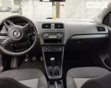 Чорний Фольксваген Поло, об'ємом двигуна 1.2 л та пробігом 142 тис. км за 6100 $, фото 6 на Automoto.ua