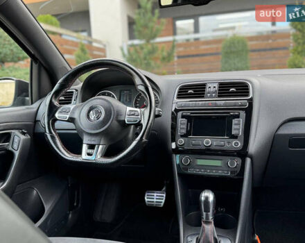 Черный Фольксваген Поло, объемом двигателя 1.4 л и пробегом 217 тыс. км за 9650 $, фото 72 на Automoto.ua