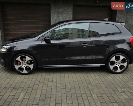 Черный Фольксваген Поло, объемом двигателя 1.4 л и пробегом 190 тыс. км за 7999 $, фото 4 на Automoto.ua