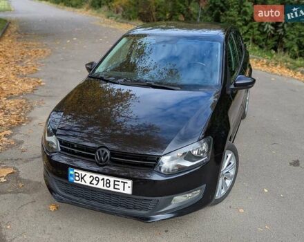 Черный Фольксваген Поло, объемом двигателя 1.6 л и пробегом 126 тыс. км за 8000 $, фото 1 на Automoto.ua