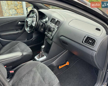 Черный Фольксваген Поло, объемом двигателя 1.4 л и пробегом 217 тыс. км за 9650 $, фото 64 на Automoto.ua