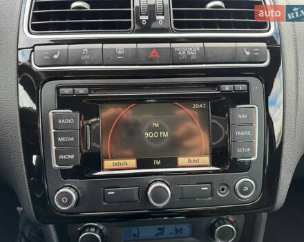 Черный Фольксваген Поло, объемом двигателя 1.4 л и пробегом 217 тыс. км за 9650 $, фото 49 на Automoto.ua