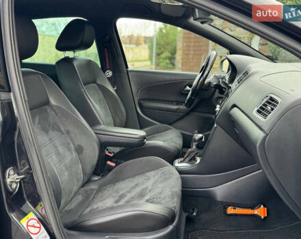 Черный Фольксваген Поло, объемом двигателя 1.4 л и пробегом 217 тыс. км за 9650 $, фото 62 на Automoto.ua