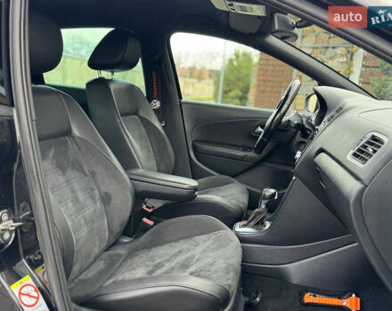 Черный Фольксваген Поло, объемом двигателя 1.4 л и пробегом 217 тыс. км за 9650 $, фото 69 на Automoto.ua