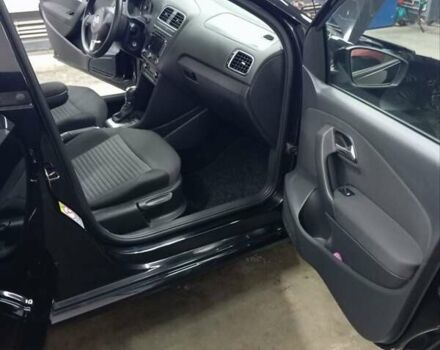 Черный Фольксваген Поло, объемом двигателя 1.6 л и пробегом 109 тыс. км за 11200 $, фото 10 на Automoto.ua