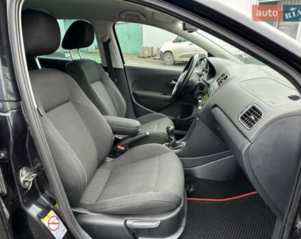 Чорний Фольксваген Поло, об'ємом двигуна 1.6 л та пробігом 189 тис. км за 7290 $, фото 21 на Automoto.ua