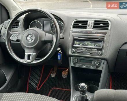 Чорний Фольксваген Поло, об'ємом двигуна 1.6 л та пробігом 189 тис. км за 7290 $, фото 24 на Automoto.ua