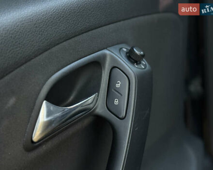 Черный Фольксваген Поло, объемом двигателя 1.39 л и пробегом 143 тыс. км за 7850 $, фото 30 на Automoto.ua