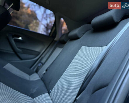 Черный Фольксваген Поло, объемом двигателя 1.39 л и пробегом 143 тыс. км за 7850 $, фото 43 на Automoto.ua