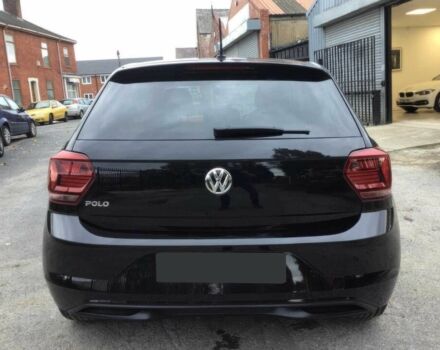 Черный Фольксваген Поло, объемом двигателя 1 л и пробегом 31 тыс. км за 7500 $, фото 6 на Automoto.ua